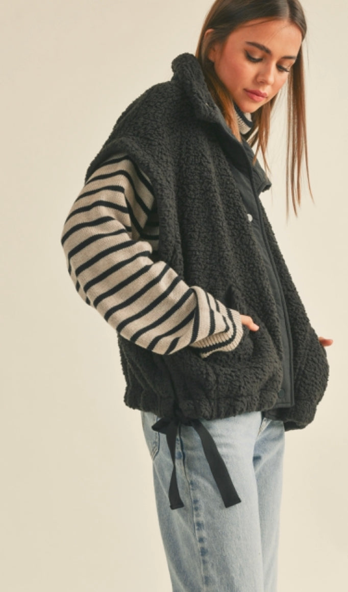 Teddy Fabric Utility Vest Jacket