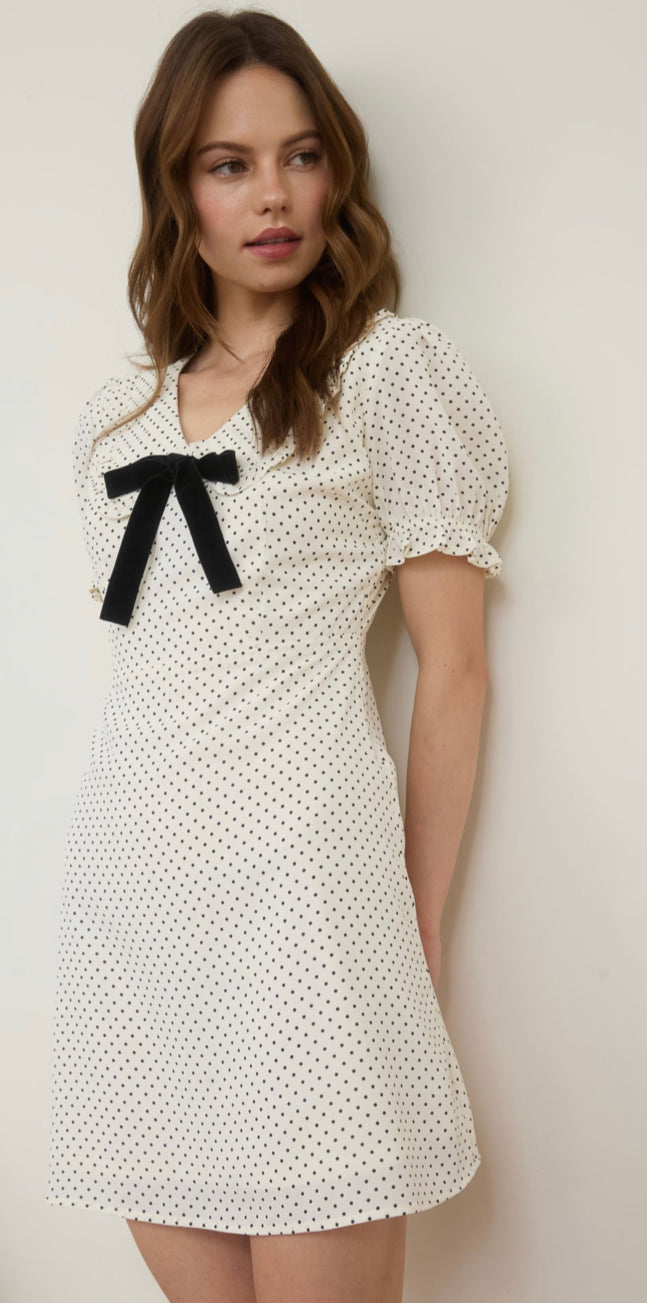 White Polka Dot Mini Drses